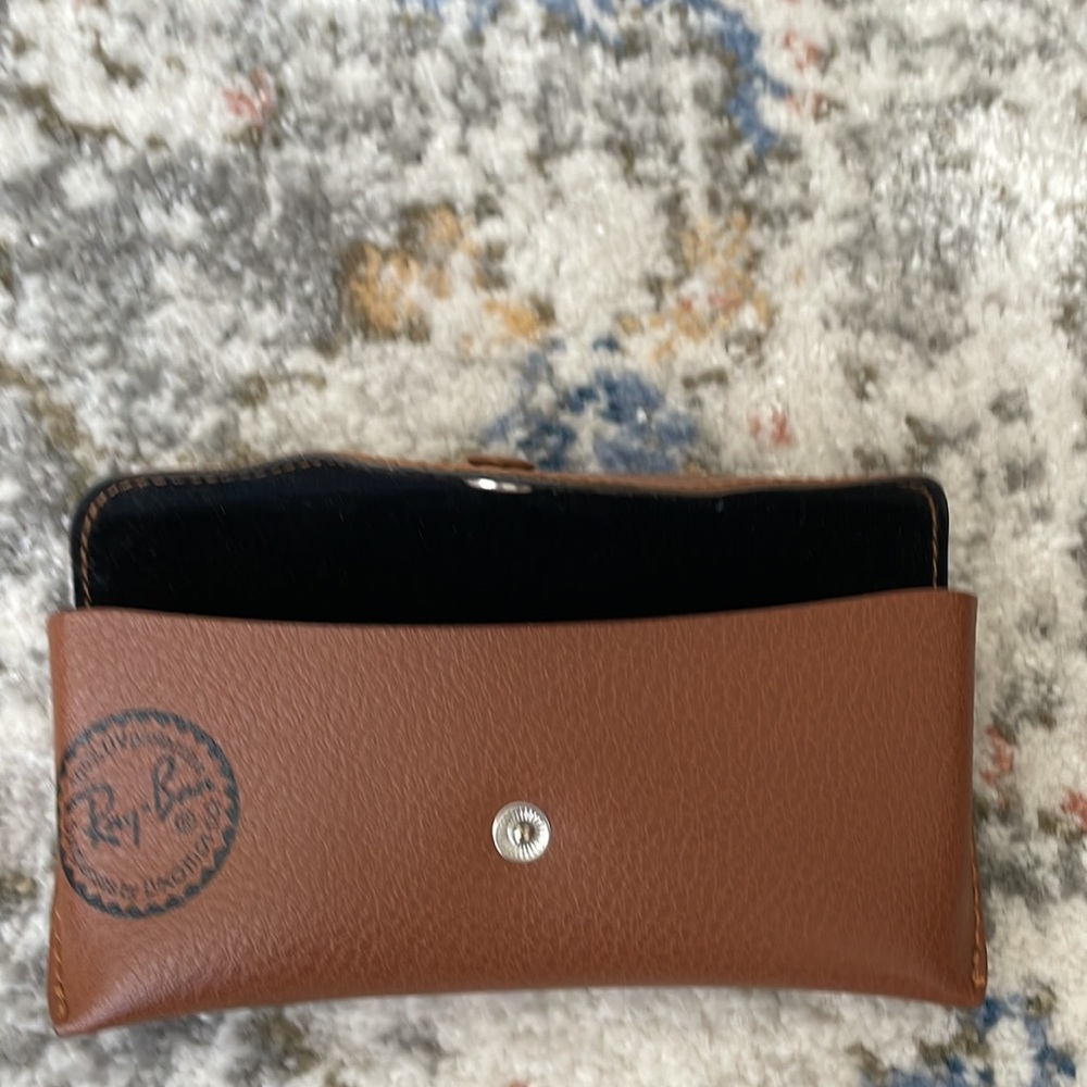 Ray-Ban case - Picture 2 of 2